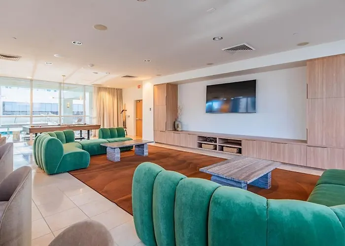 Apartment Near Asu Campus Balcony Pool Gym Wd Parking